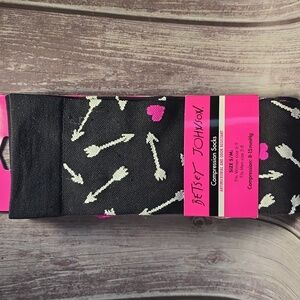 Betsey Johnson Compression Socks (arrow & heart design) size S/M**